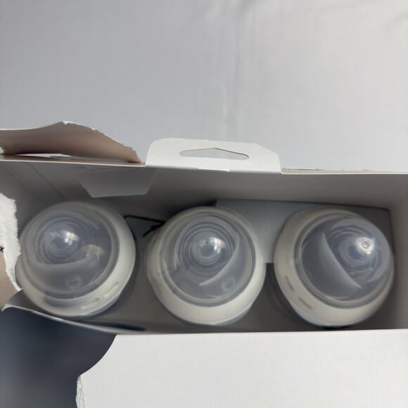 Tommee Tippee Natural Start 9 oz 260 ml Baby Bottles Slow Flow 3 Pack 0m + - Picture 3 of 7